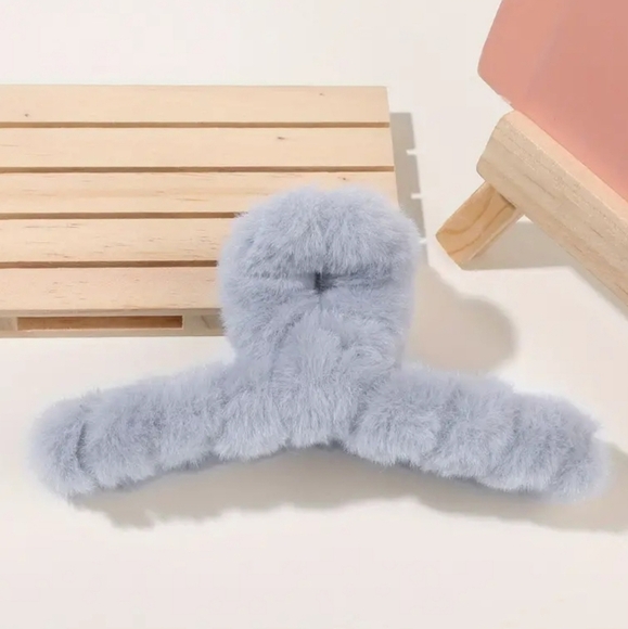 Plush hair claw clip hair accessories - Picture 7 of 7